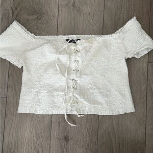 Streetwear Society White Lace-Up Crop Top